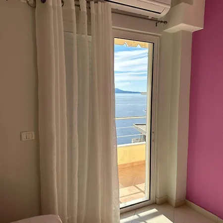 Sofia Sew View アパート Sarandë